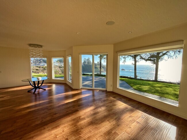 Foto del edificio - 112 Schooner Bay Dr
