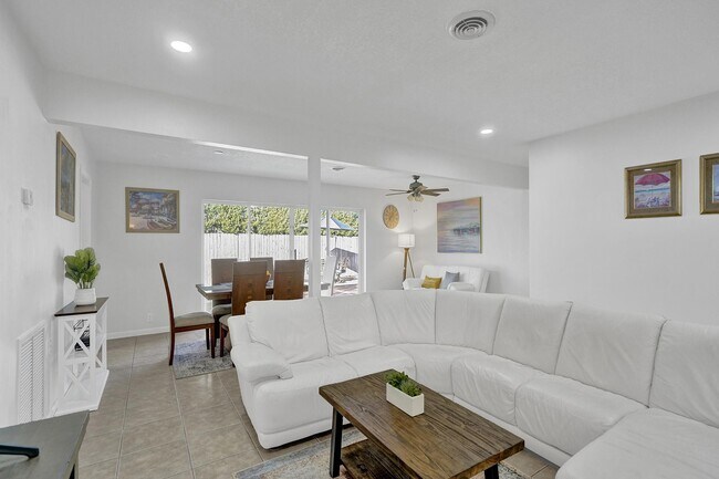 Foto del edificio - 1633 SE 5th Ct