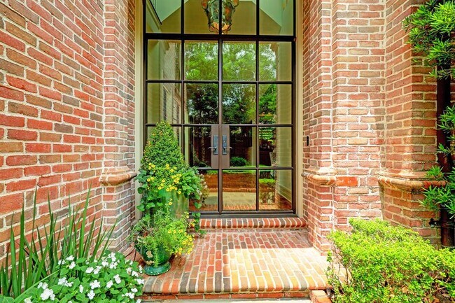 Foto del edificio - 6003 Crab Orchard Rd