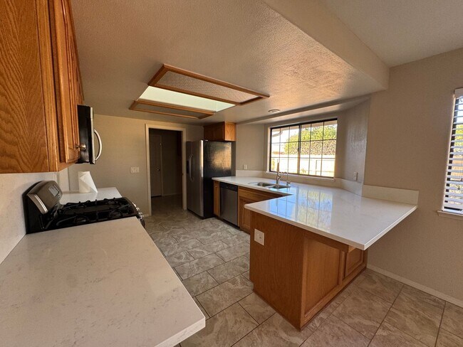Building Photo - 1473 Mercer Ct