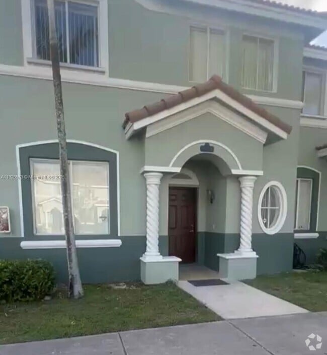 Building Photo - 2466 SE 15th Pl