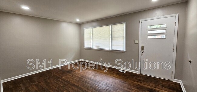 Foto del edificio - 1702 Spry St