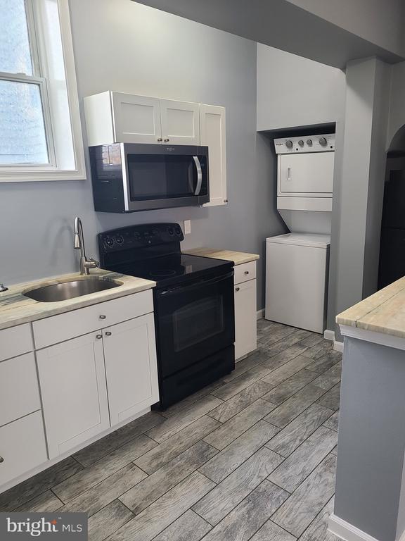 Building Photo - 918 N Clayton St