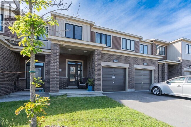 Photo du bâtiment - 937 Athenry Ct