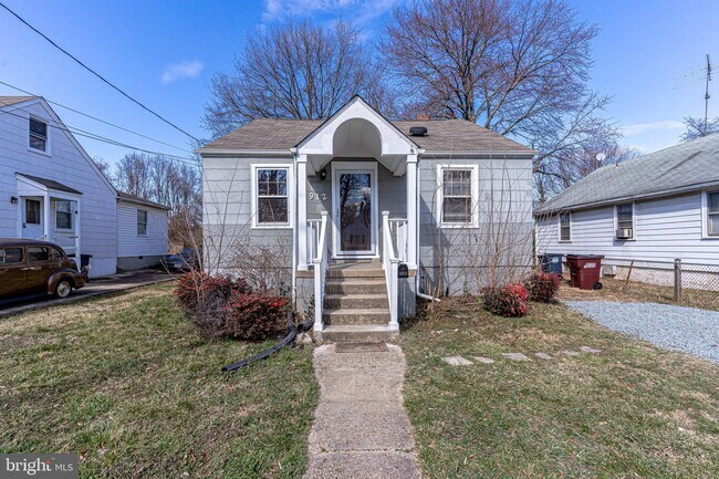 Foto del edificio - 4912 Tuckerman St