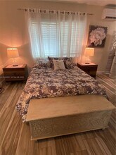 Building Photo - 326 Roosevelt St