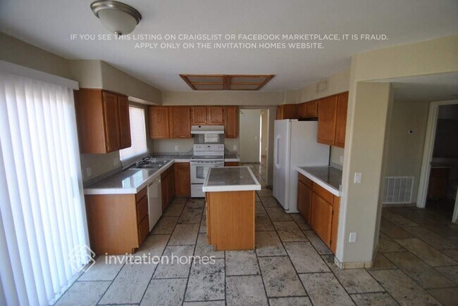 Foto del edificio - 8526 W Cambridge Ave