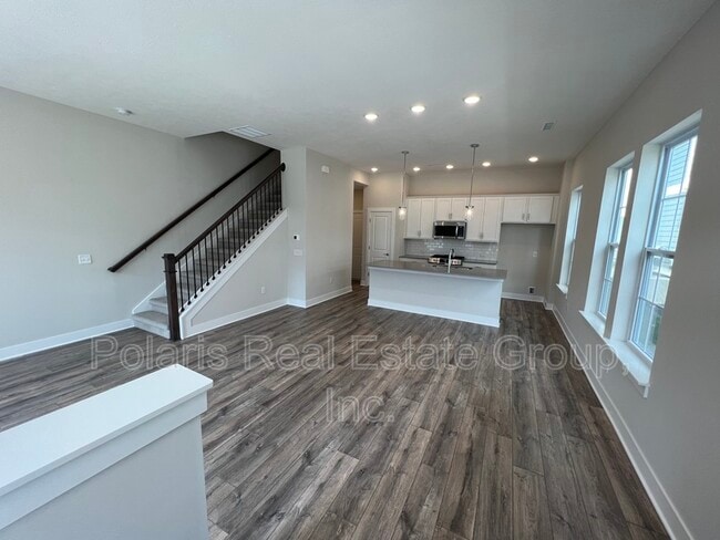 Foto del edificio - 561 Steinbeck Pl