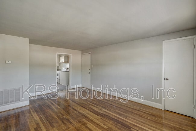 Building Photo - 5427-4 Remuda Dr