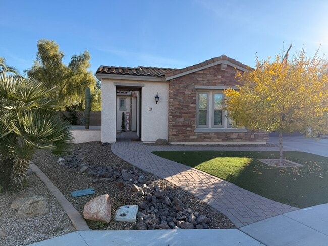 Building Photo - 4623 S Leisure Way