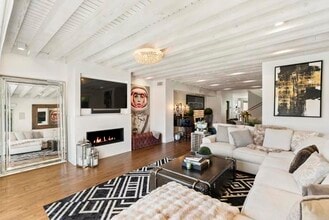 Building Photo - 336 Gravilla St Building Photo - 336 Gravilla St