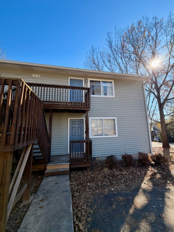 Foto del edificio - 1418 Riverview Rd