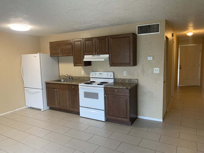 Building Photo - 485 S Tropical Trl