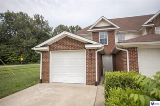 Building Photo - 101 Poplar Cir