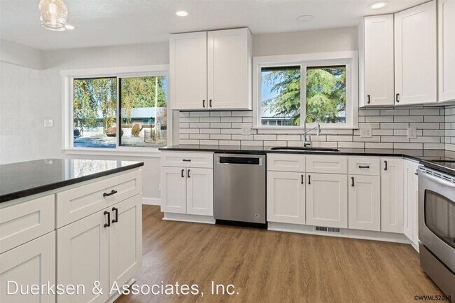 Foto del edificio - 3 br, 2 bath House - 2507 Fulton St SE