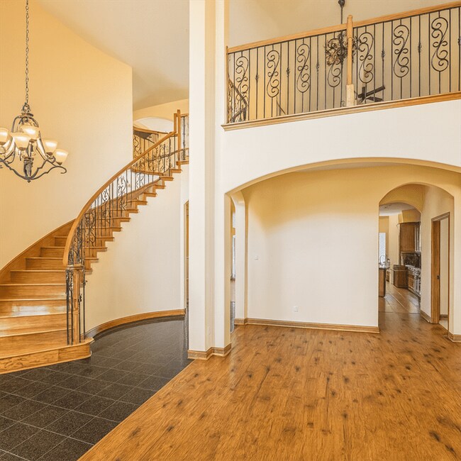 Building Photo - 70 Palmero Way