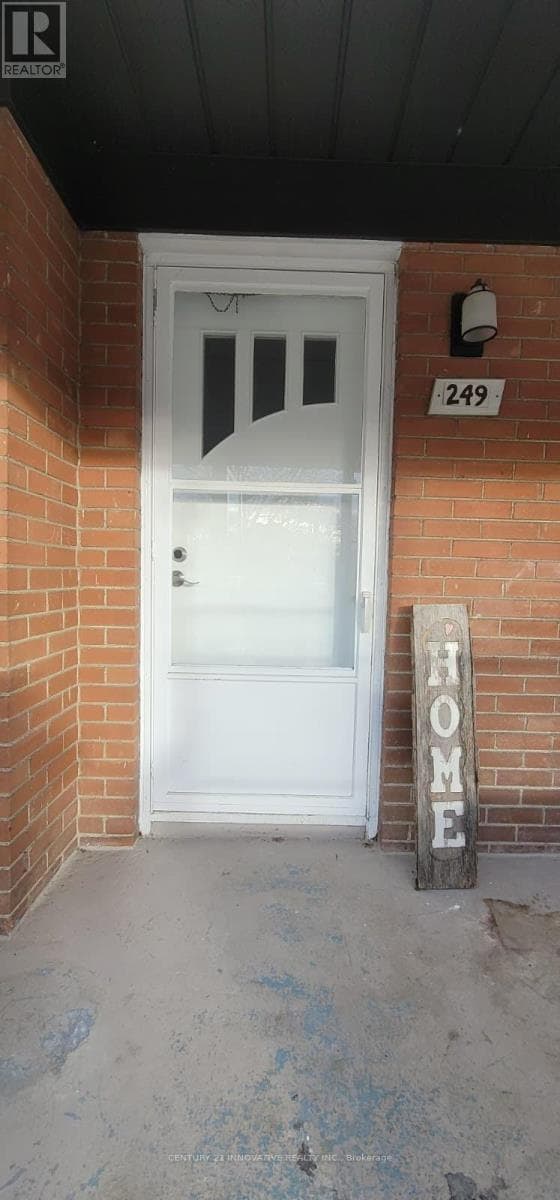 Building Photo - 249 Highland Ave