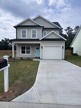 Building Photo - 107 Kalyn Ct