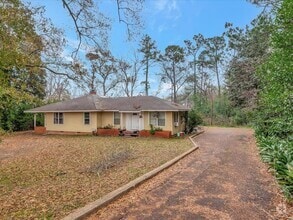 Building Photo - 3302 N Pecan St