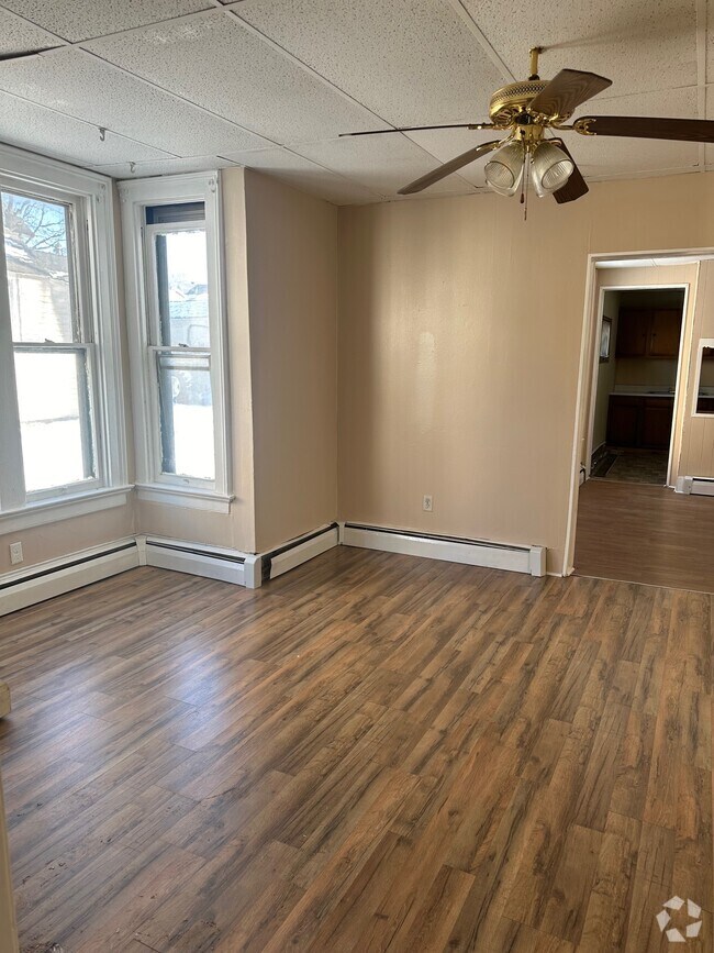 Apartments for Rent in 12095