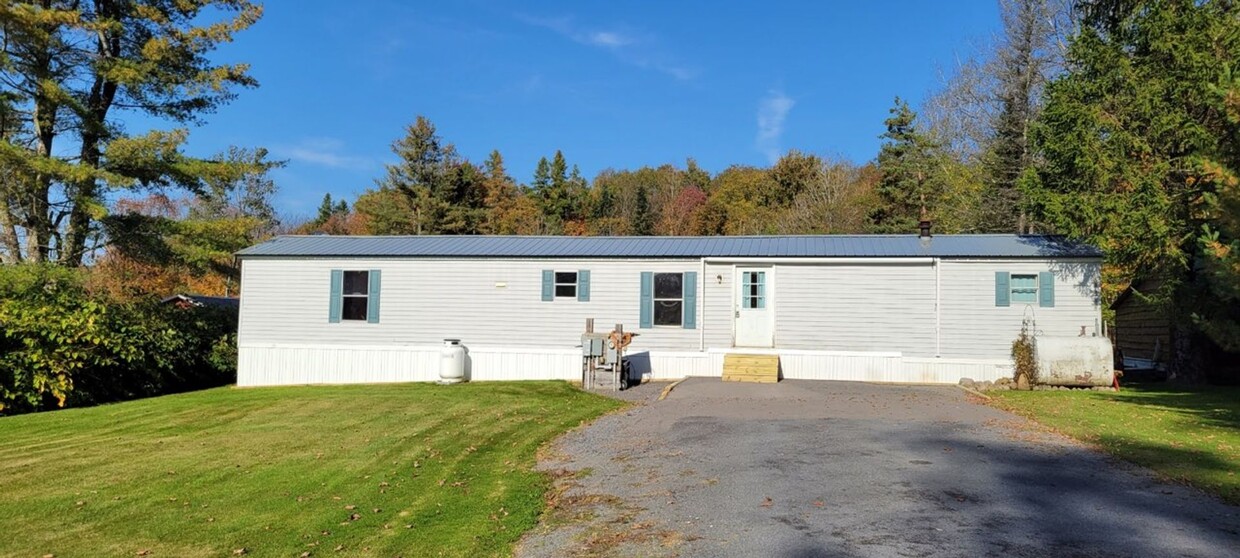 Primary Photo - Beautiful Home in Cold Brook!