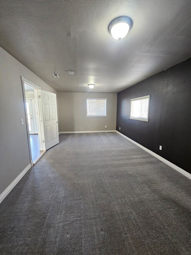Building Photo - 3 br, 1 bath House - 1233 Arlington Drive