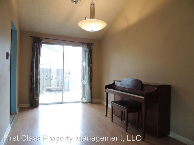 Foto del edificio - 7829 SW Taylors Ferry Rd