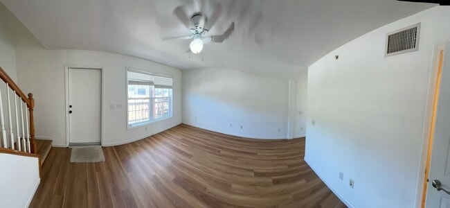 Building Photo - 111 Yellowtail Loop