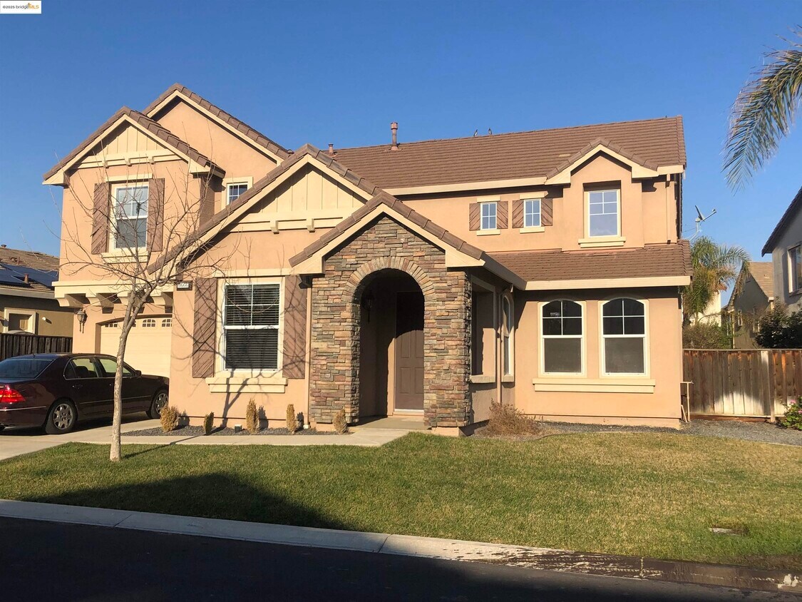 Foto principal - 5666 Arcadia Cir