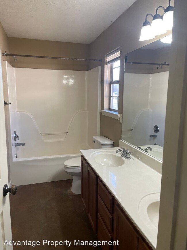 Building Photo - 3 br, 2 bath House - 2170 Rosemary Dr.