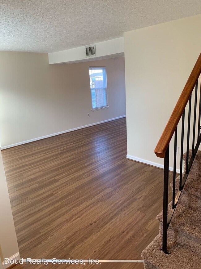 Building Photo - 3 br, 1.5 bath House - 2746 Janice Lynn