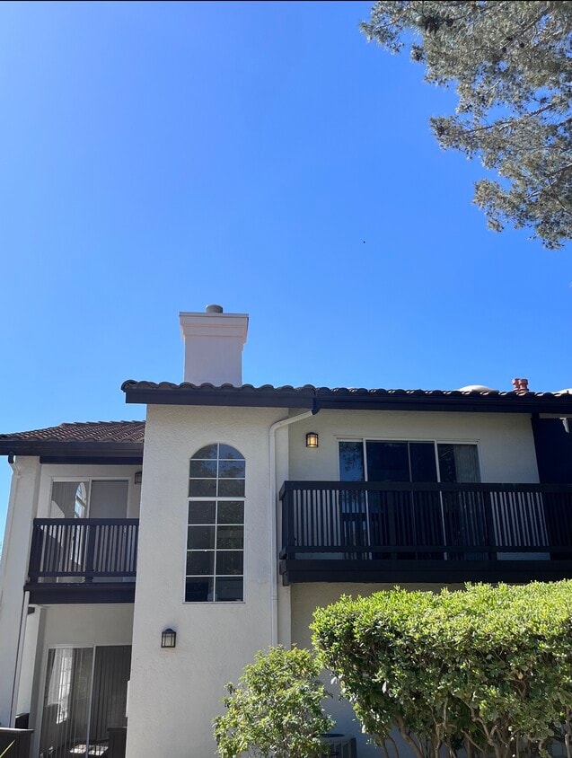 LOVELY 2 STORY CORNER TOWNHOUSE STYLE CONDO - 5533 Spanish Oak Ln