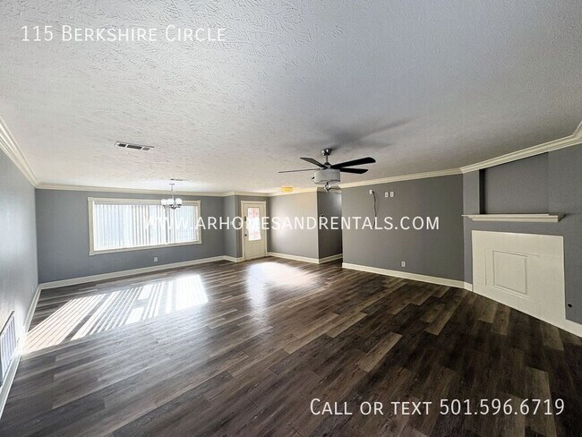 Foto del edificio - 115 Berkshire Cir