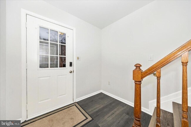 Foto del edificio - 19 Stonewall Ct