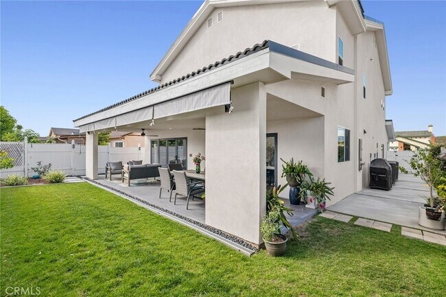 Foto del edificio - 4652 Charnock Dr