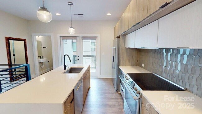 Building Photo - 1211 Minter Pl