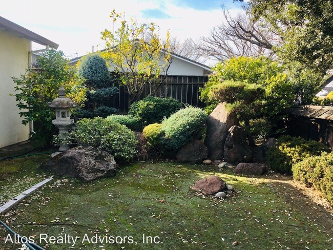 Building Photo - 3 br, 2 bath House - 6388 Wisteria Way