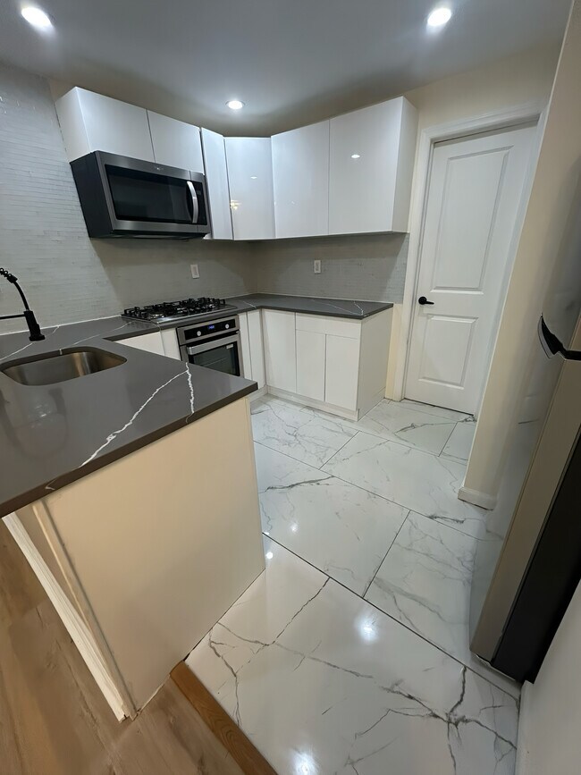 Foto del edificio - 659 Nassau St