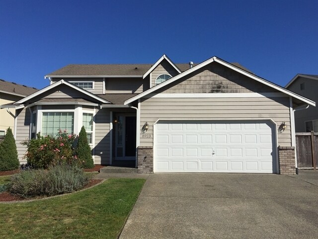 Foto principal - 8923 191st Street East