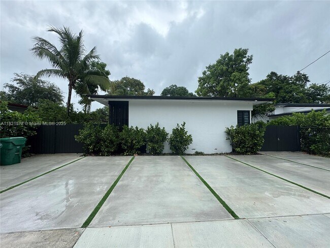 Foto del edificio - 5521 NW 1st Ave