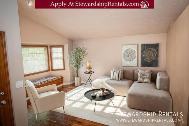 Foto del edificio - 5051 Forsythia St