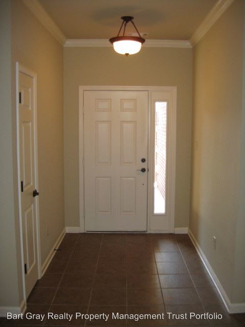 Building Photo - 3 br, 2 bath House - 126 Cross Creek Drive