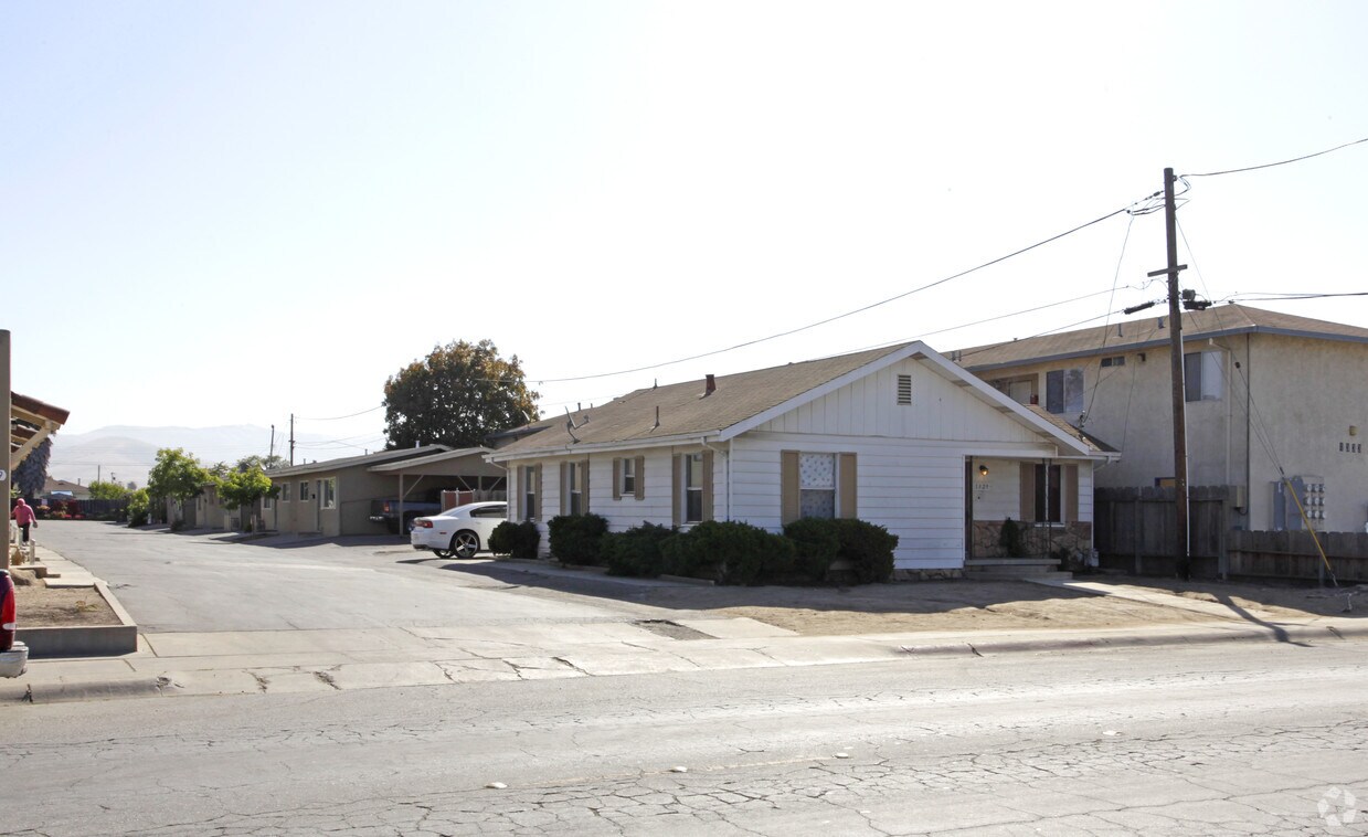 Building Photo - 1329 Garner Ave