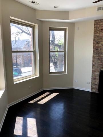 Building Photo - 2224 W 23rd St
