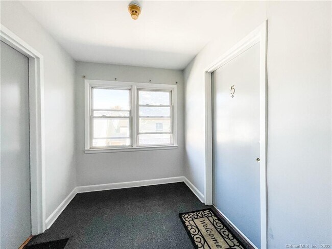 Building Photo - 66 Maple Tree Ave
