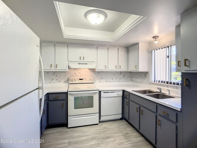 Building Photo - 5800 N Banana River Blvd