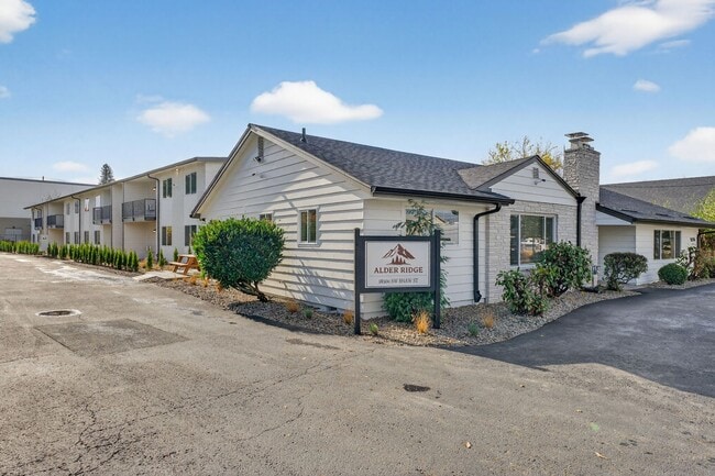 Building Photo - Alder Ridge