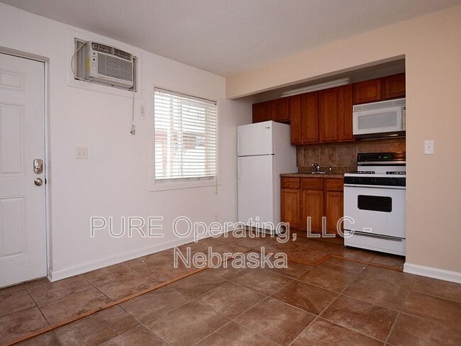 Building Photo - 612-616 N 46 St