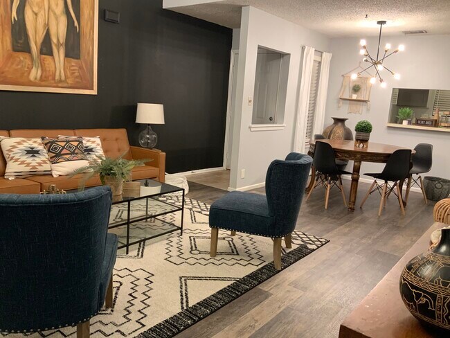 Sala de estar - 13018 Heimer Rd