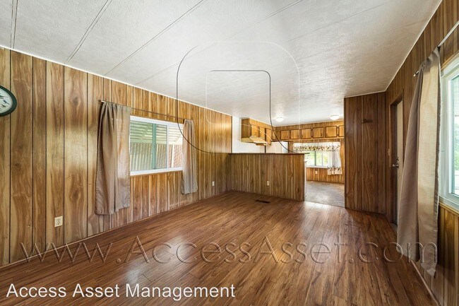 Foto del edificio - 2 br, 1 bath House - 32780 Mission Trail